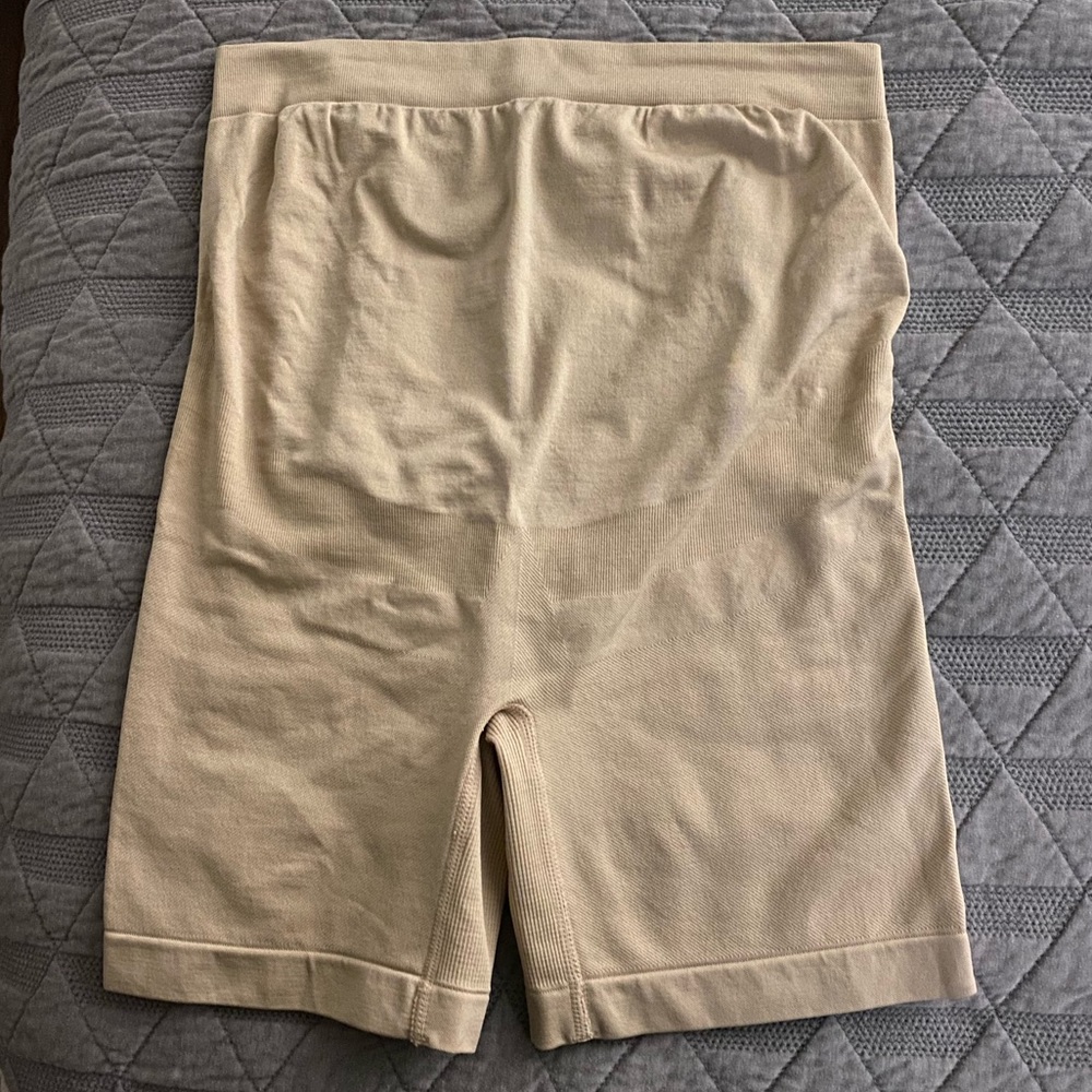 Motherhood maternity shapewear
